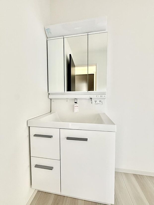 ■朝の準備がスムーズにできる広さです