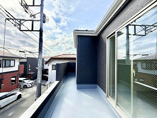 ■ 季節の移ろいを感じられる開放的な空間です