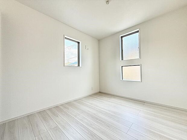 ■落ち着いた色合いのお部屋で穏やかな時間を楽しめます