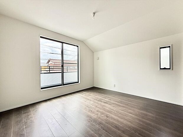 ■落ち着いた色合いのお部屋で穏やかな時間を楽しめます