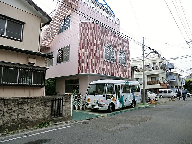 幼稚園・保育園 200m 小光子愛育園