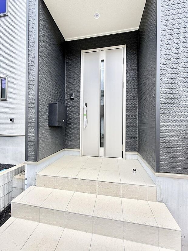 ■ 心地よい暮らしへとつながる、温かい玄関