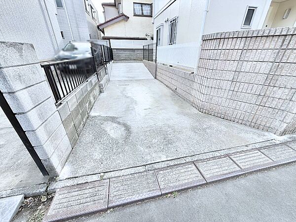 ■自宅にある駐車スペースなので安心ですね