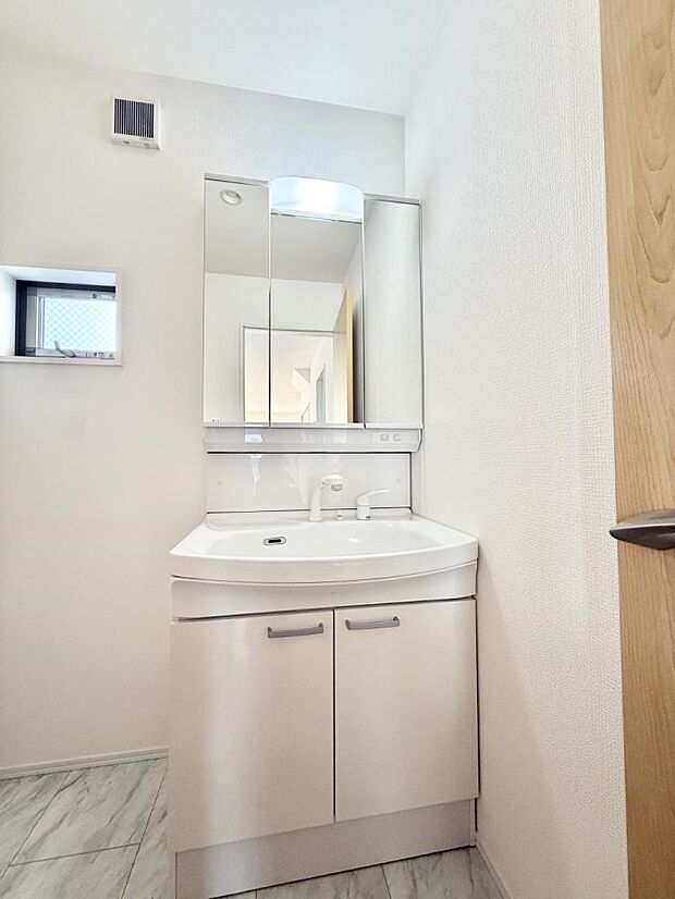 ■朝の準備がスムーズにできる広さです
