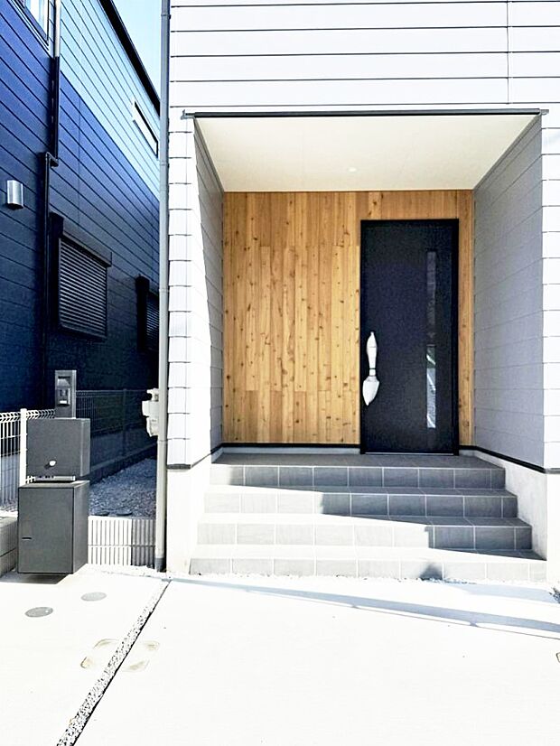 ■ 心地よい暮らしへとつながる、温かい玄関