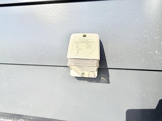 ■屋外に電源コンセントがあれば、高圧洗浄機で窓や外壁を掃除するなど便利です。