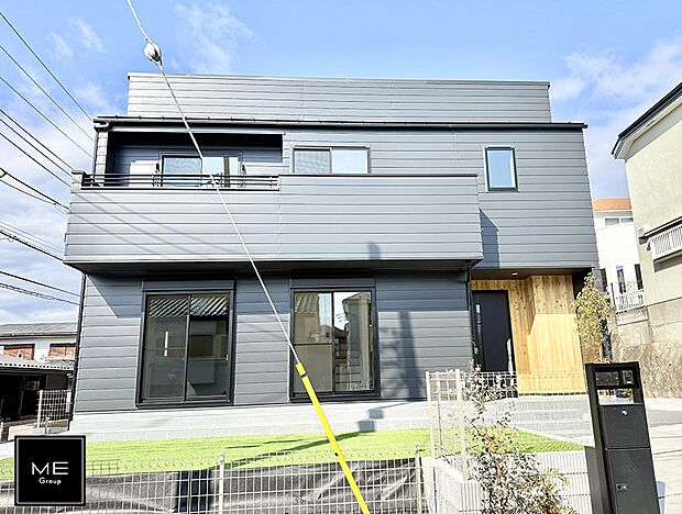 ■駐車スペースも庭も！65坪以上の敷地で自由設計