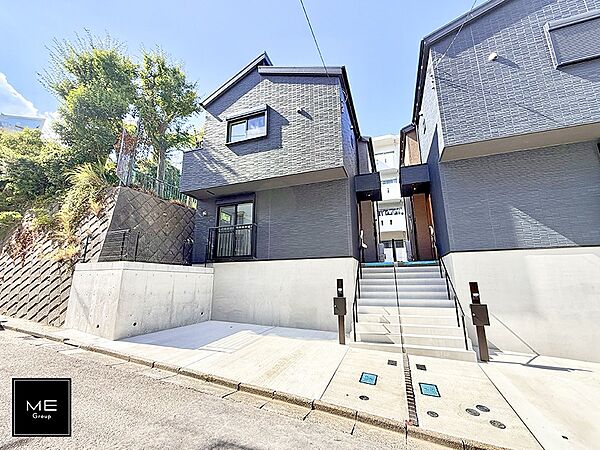 A号棟  ■家族みんなが笑顔で過ごせる、安心感のある住まい