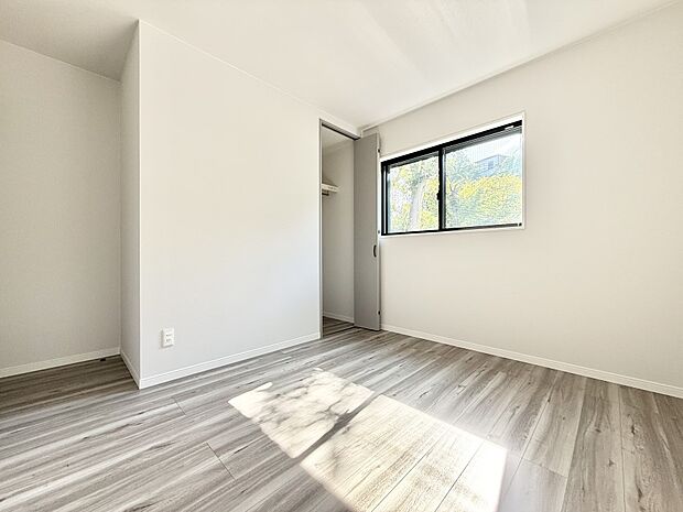 A号棟  ■落ち着いた色合いのお部屋で穏やかな時間を楽しめます