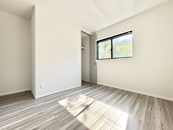 A号棟  ■落ち着いた色合いのお部屋で穏やかな時間を楽しめます