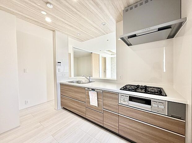 ■家族の絆を深める、温もりのあるキッチン