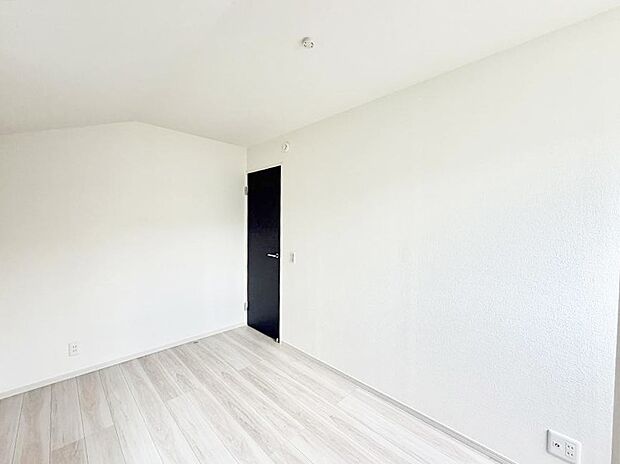 2号棟  ■自分だけのスペース どんなお部屋にするかとっても楽しみですね