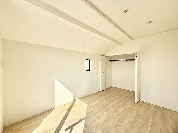 7号棟 ■読書や趣味リモートワークなどさまざまな用途に対応できる柔軟さがあります