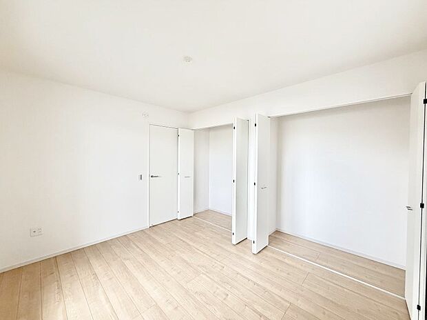 ■落ち着いた色合いのお部屋で穏やかな時間を楽しめます