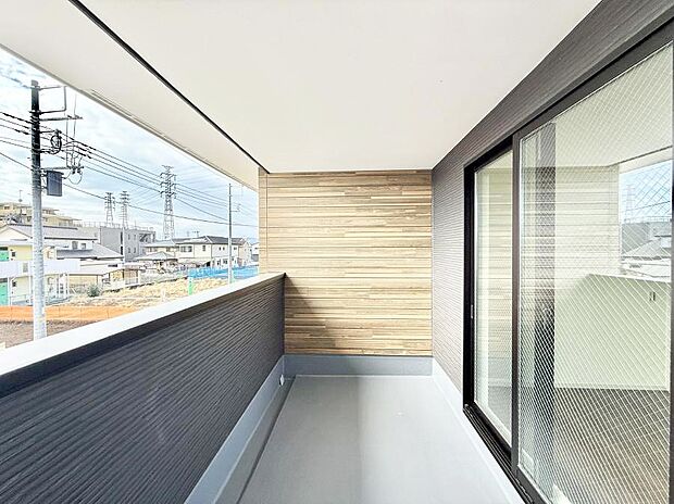 ■ 季節の移ろいを感じられる開放的な空間です