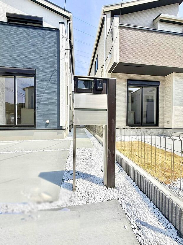 1号棟 ■ 心地よい暮らしへとつながる、温かい玄関