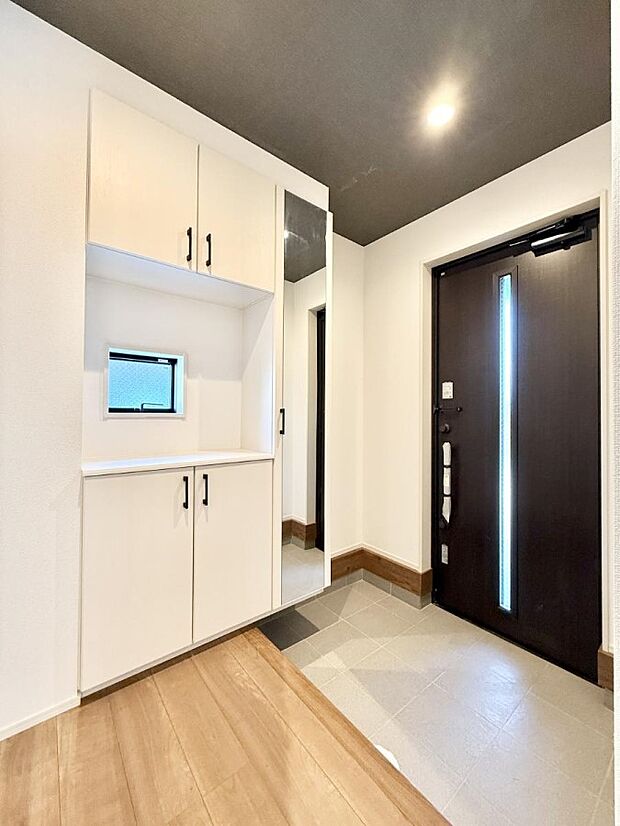 ■ シンプルで美しく、快適な暮らしの入り口