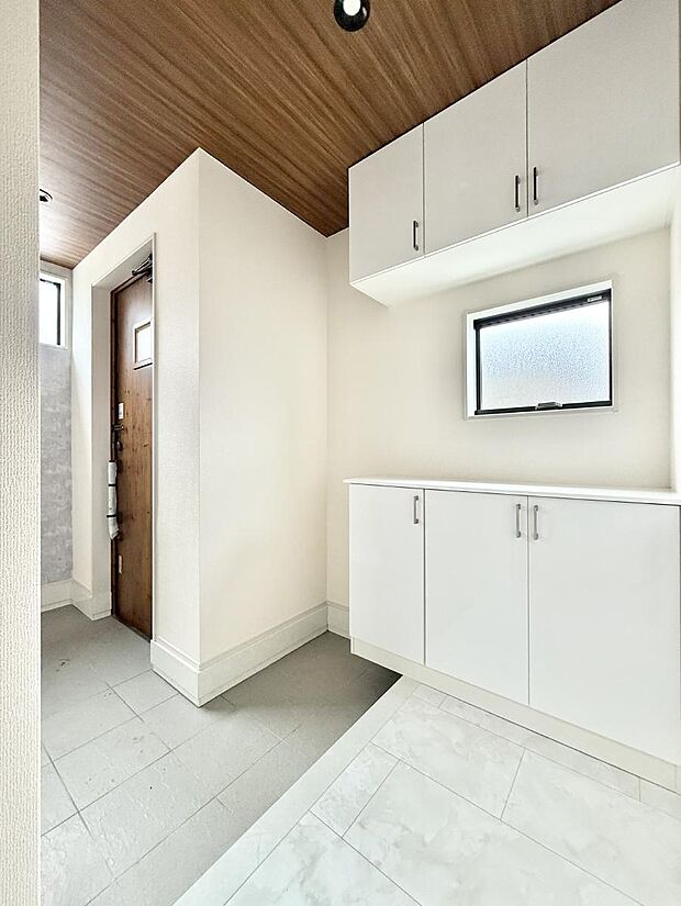 ■ ここから始まる一日、すっきり整った玄関