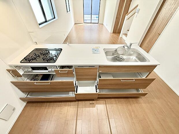 ■家族の絆を深める、温もりのあるキッチン