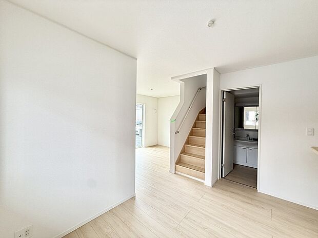 ■くつろぎと笑顔が集まる、心温まるリビング