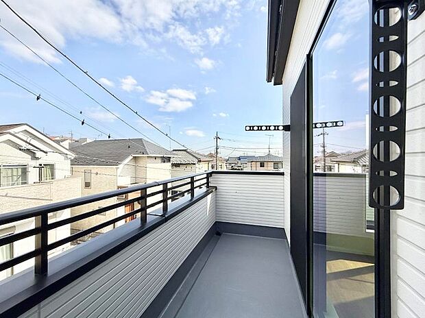 ■ 季節の移ろいを感じられる開放的な空間です