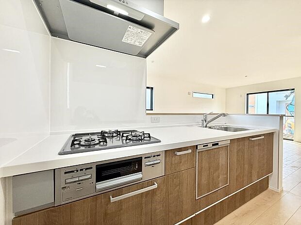 ■家族の絆を深める、温もりのあるキッチン