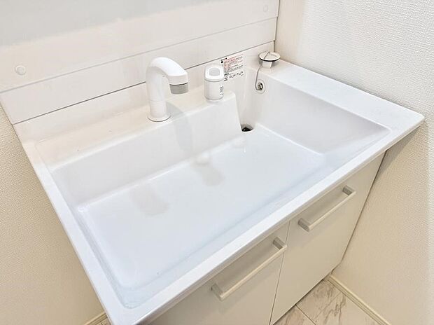 ■手洗いや顔を洗う時も快適に使える便利なシャワー