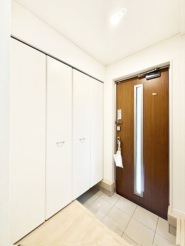 1号棟 ■ シンプルで美しく、快適な暮らしの入り口