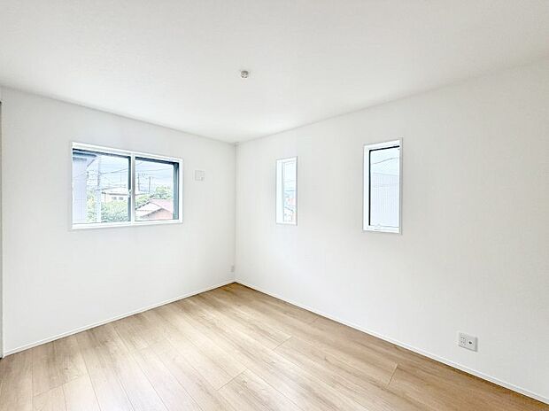 1号棟 ■落ち着いた色合いのお部屋で穏やかな時間を楽しめます
