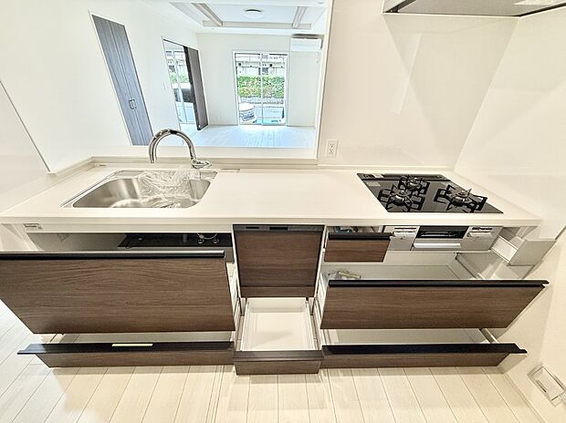 2号棟 ■シンプルで機能的、毎日使いやすいキッチン