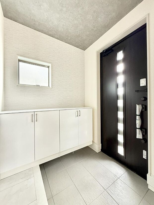 ■ シンプルで美しく、快適な暮らしの入り口