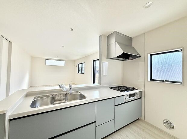 ■家族の絆を深める、温もりのあるキッチン