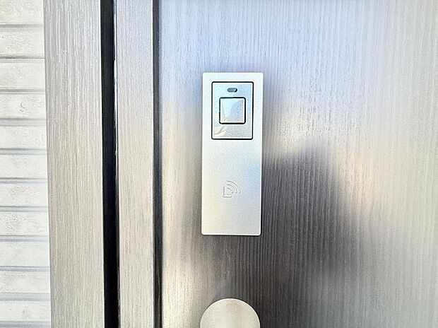 ■鍵を取り出さずに便利に操作できて快適