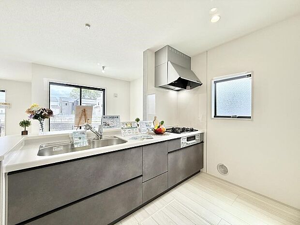 ■家族の絆を深める、温もりのあるキッチン