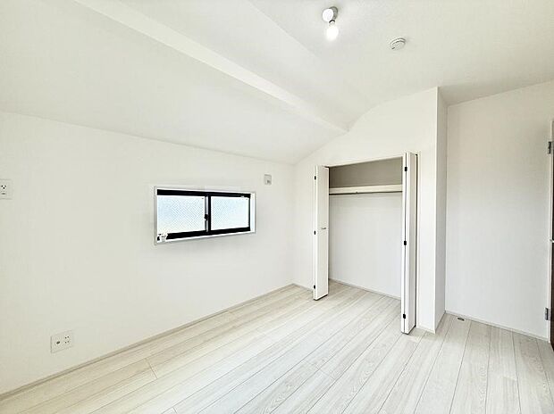 ■落ち着いた雰囲気のお部屋で心が安らぐ空間