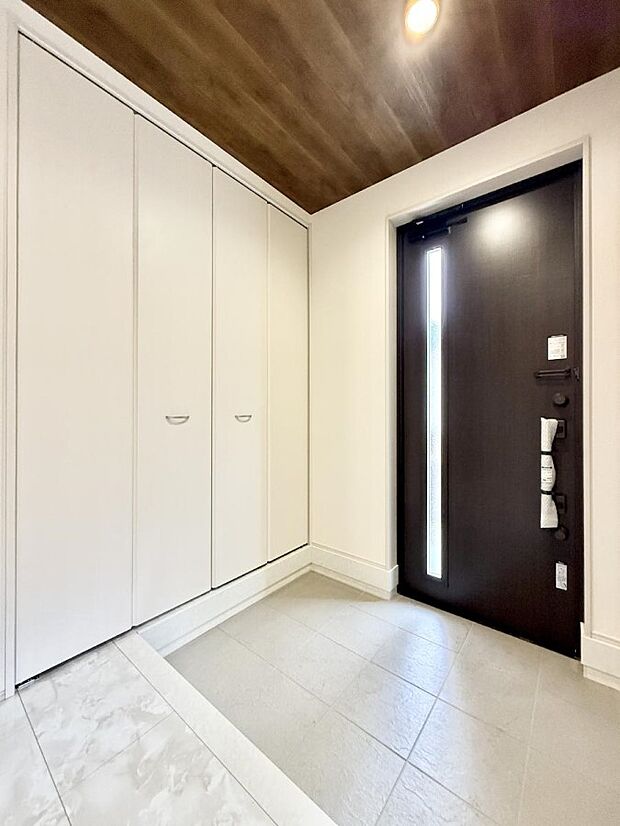 ■ シンプルで美しく、快適な暮らしの入り口