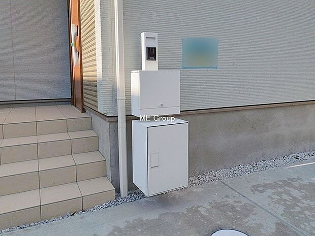 ■不在時でも荷物が受け取れる便利な宅配ボックス