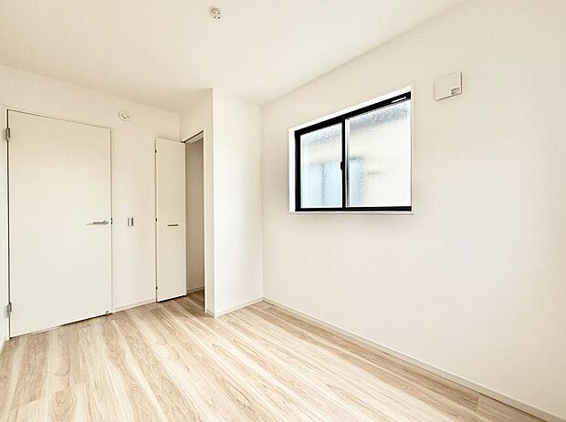 ■落ち着いた色合いのお部屋で穏やかな時間を楽しめます