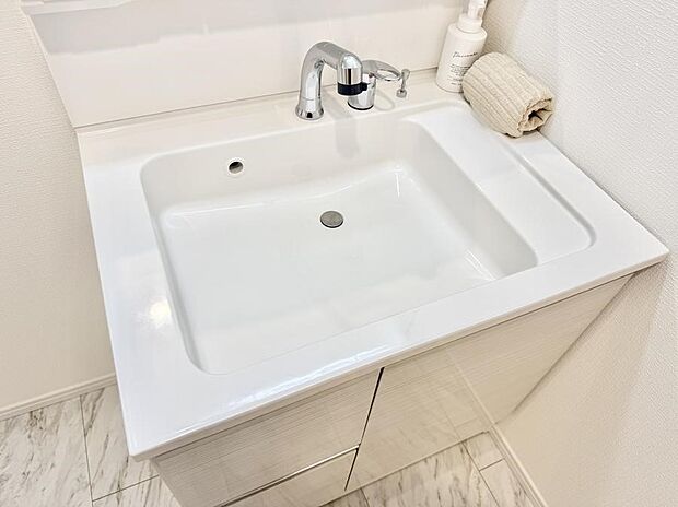 ■手洗いや顔を洗う時も快適に使える便利なシャワー