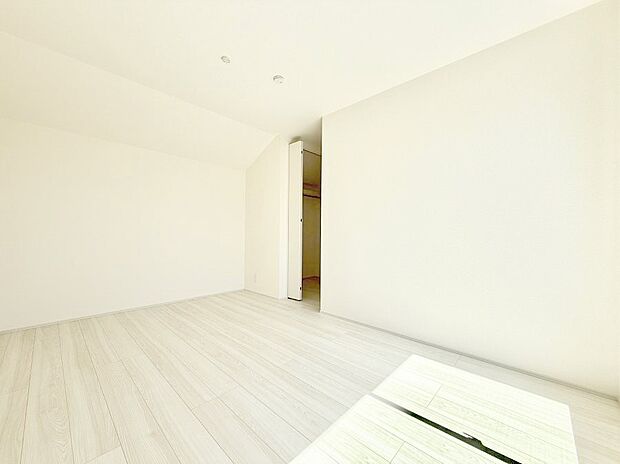 ■落ち着いた雰囲気のお部屋で心が安らぐ空間