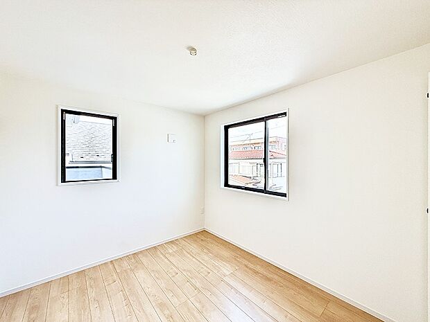 1号棟 ■落ち着いた色合いのお部屋で穏やかな時間を楽しめます