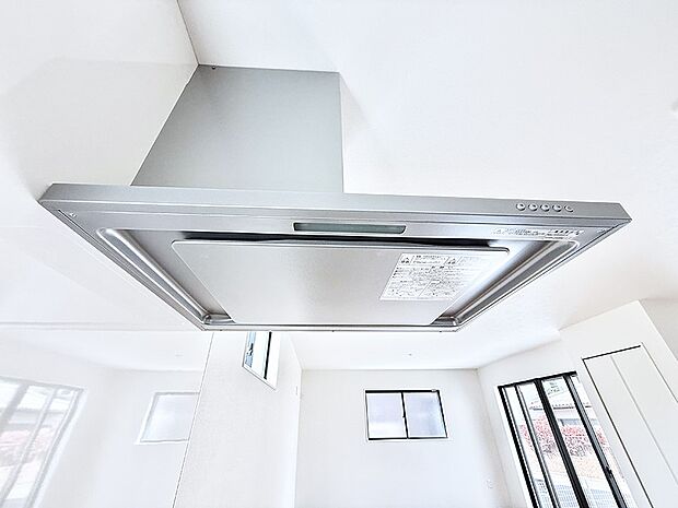 ■調理時の蒸気や匂いが換気扇に誘導され、効率的に排煙ができます。