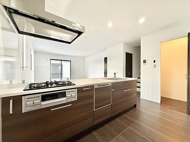 ■シンプルで美しく心地よい時間を生むキッチン空間