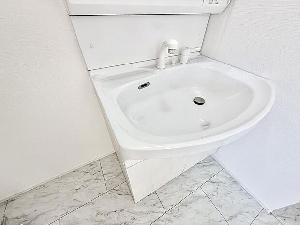 ■手洗いや顔を洗う時も快適に使える便利なシャワー