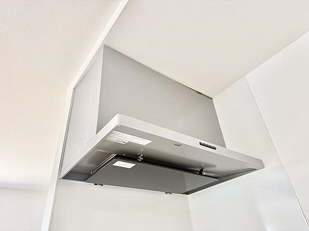 ■調理時の蒸気や匂いが換気扇に誘導され、効率的に排煙ができます。