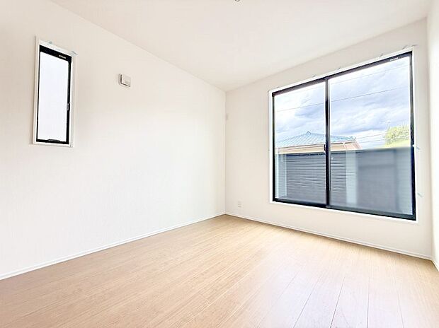 ■落ち着いた雰囲気のお部屋で心が安らぐ空間