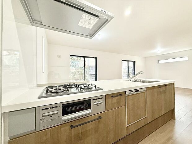 ■シンプルで美しく心地よい時間を生むキッチン空間