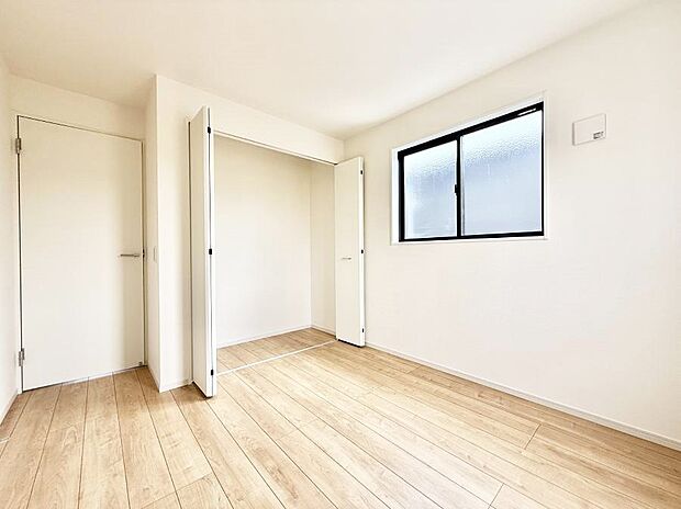 ■落ち着いた色合いのお部屋で穏やかな時間を楽しめます