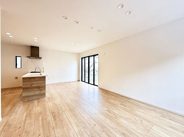 ■くつろぎと笑顔が集まる、心温まるリビング