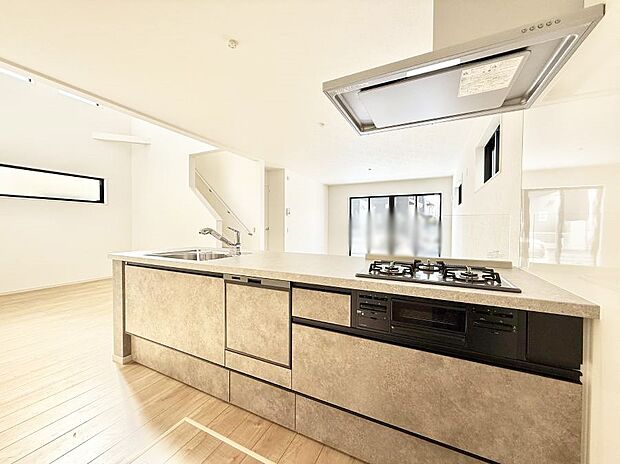 ■シンプルで美しく心地よい時間を生むキッチン空間